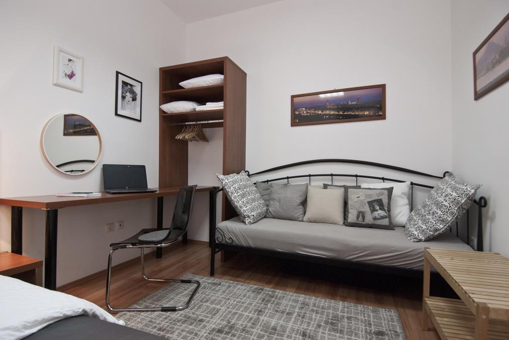 City Lights Apartment Ζάγκρεμπ Εξωτερικό φωτογραφία
