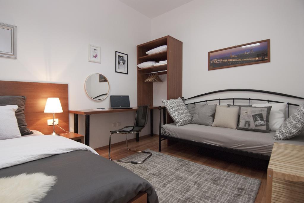 City Lights Apartment Ζάγκρεμπ Εξωτερικό φωτογραφία