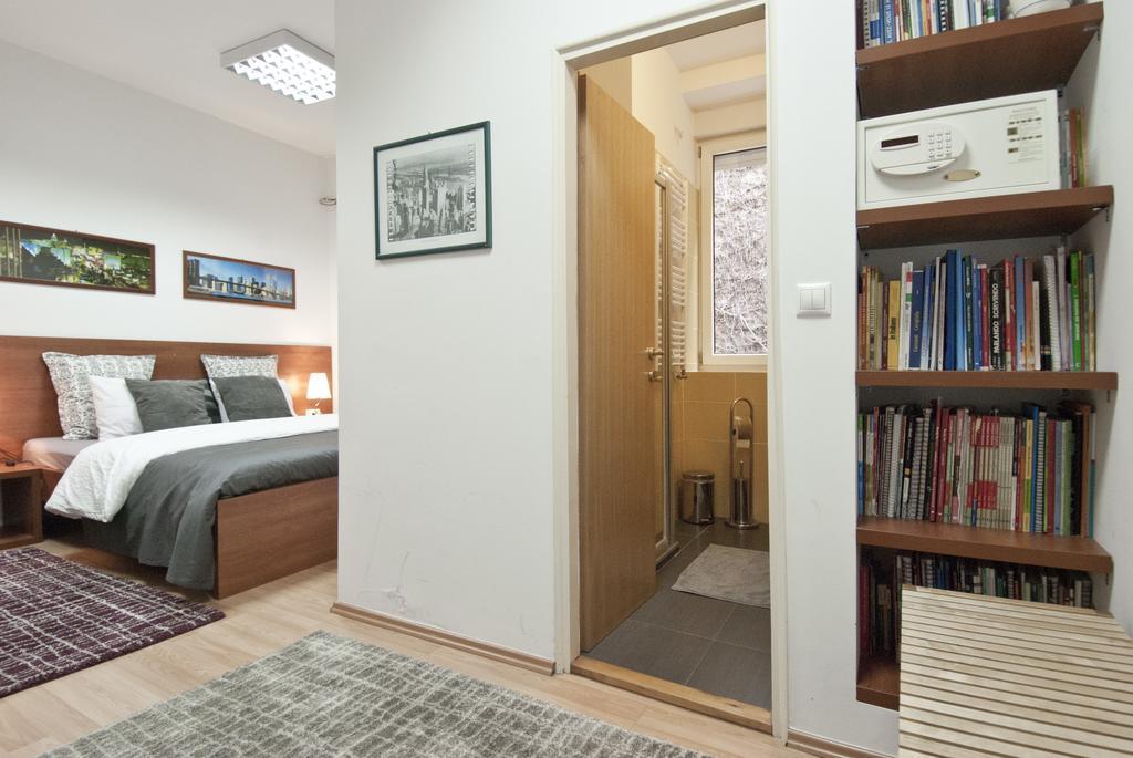 City Lights Apartment Ζάγκρεμπ Εξωτερικό φωτογραφία