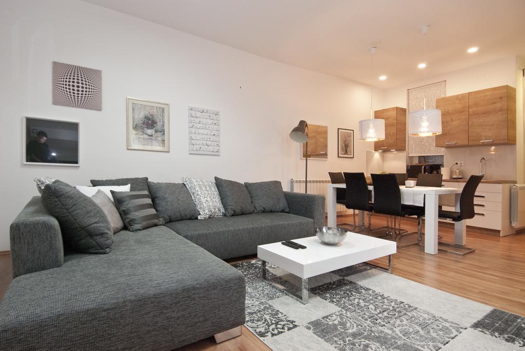 City Lights Apartment Ζάγκρεμπ Εξωτερικό φωτογραφία